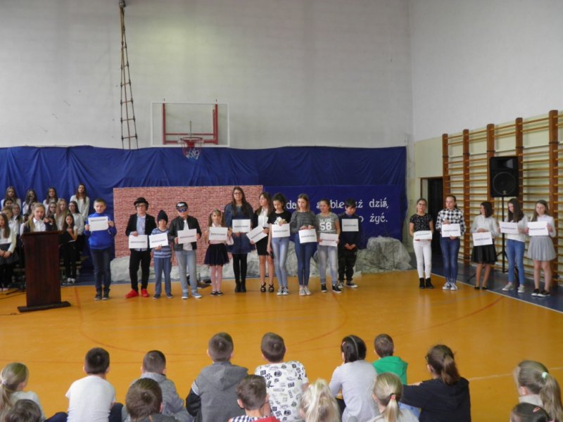 Przedstawienie "Niekochany"